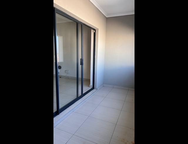 3 BEDROOM APARTMENT TO LET IN PARKLANDS